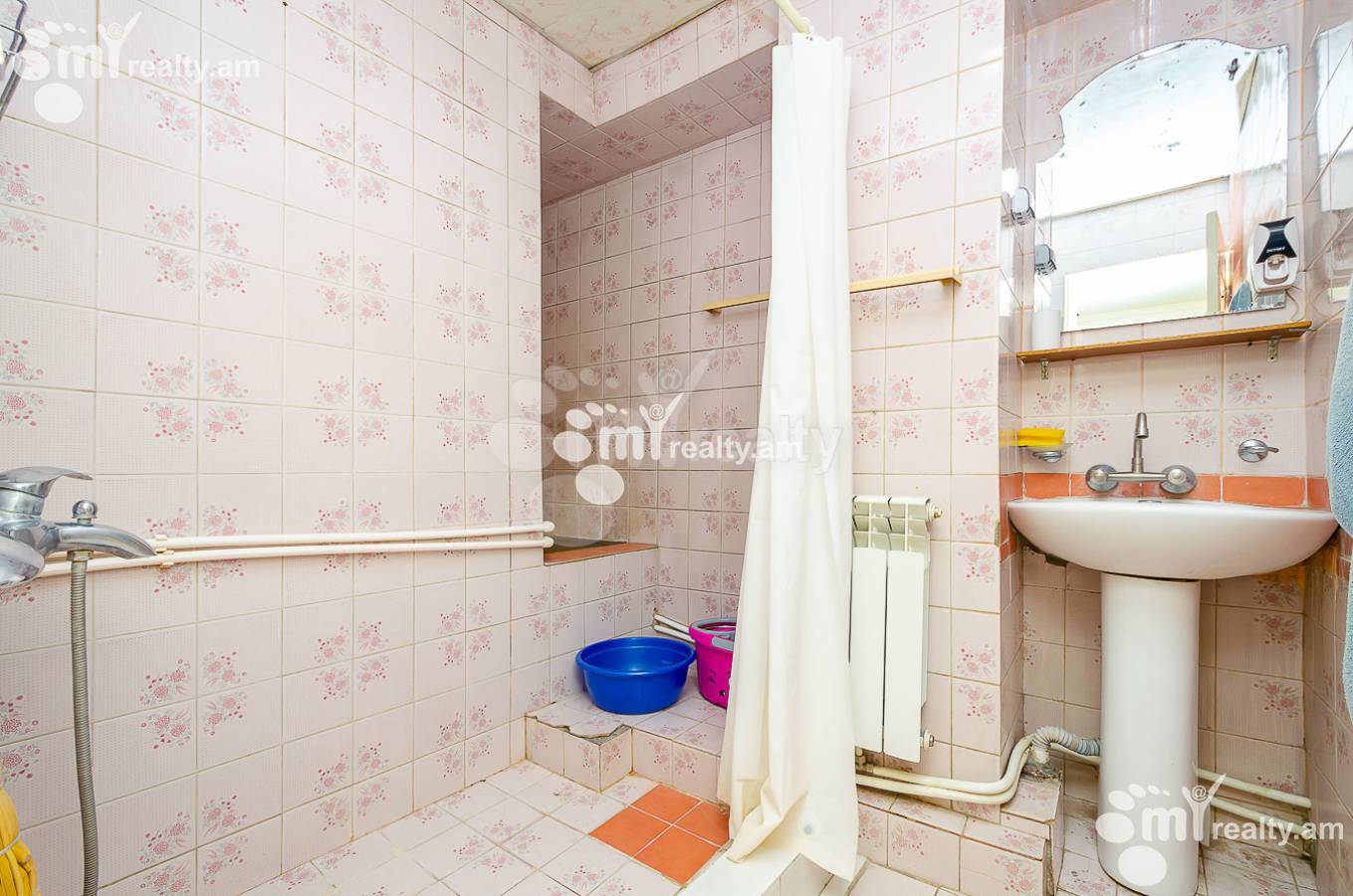 3 bedroom apartment for rent M.Khorenatsi St, Center Yerevan, 151604