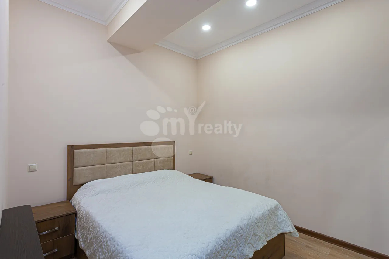 3 bedroom apartment for sale Yekmalyan St, Center Yerevan, 160123
