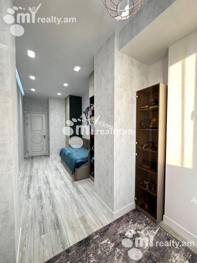 2 սենյականոց բնակարան  Գրիբոեդովի փող, Արաբկիր Երևան, 158055