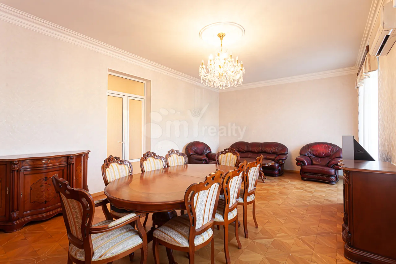 4 bedroom apartment for sale Khanjyan St, Center Yerevan, 160377