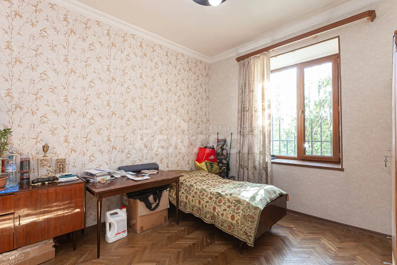 Commercial property for sale Abovyan St, Center Yerevan, 158520