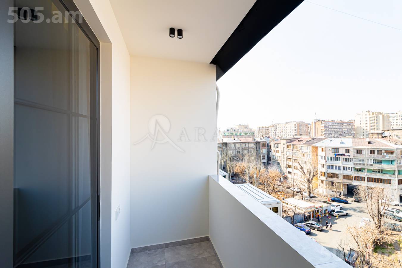 Купить 2 комнатную квартиру Вардананц ул, Центр Ереван, 154731
