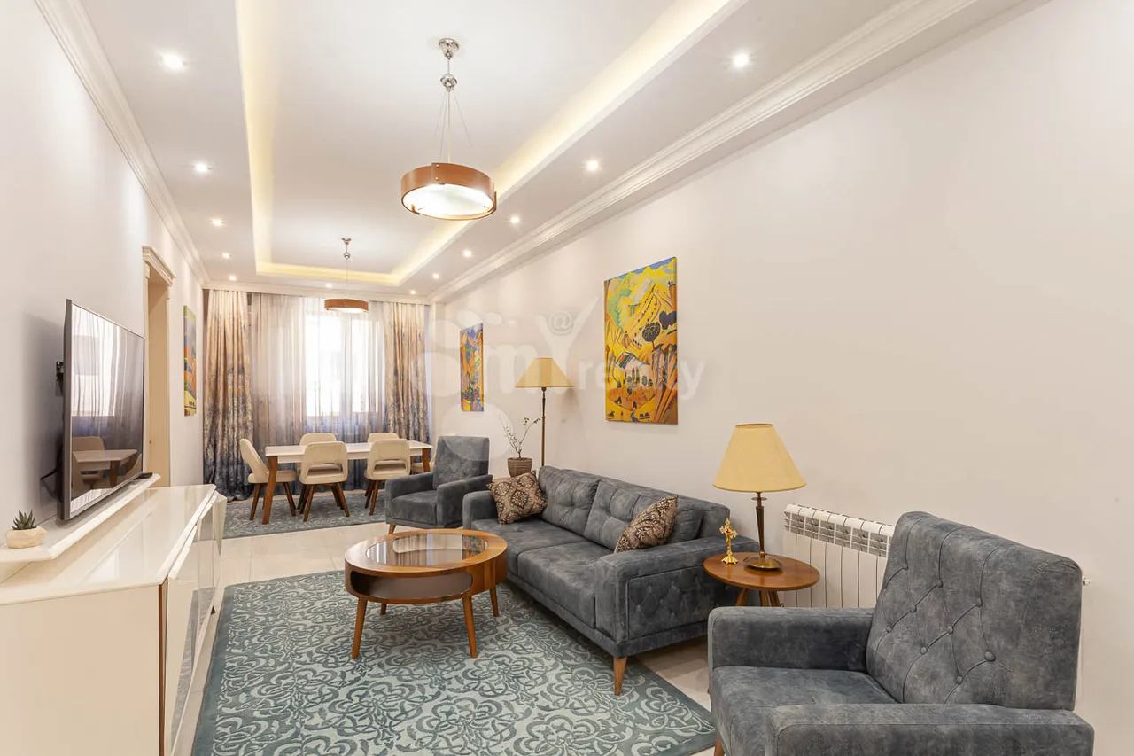 3 bedroom apartment for sale Amiryan St, Center Yerevan, 159133