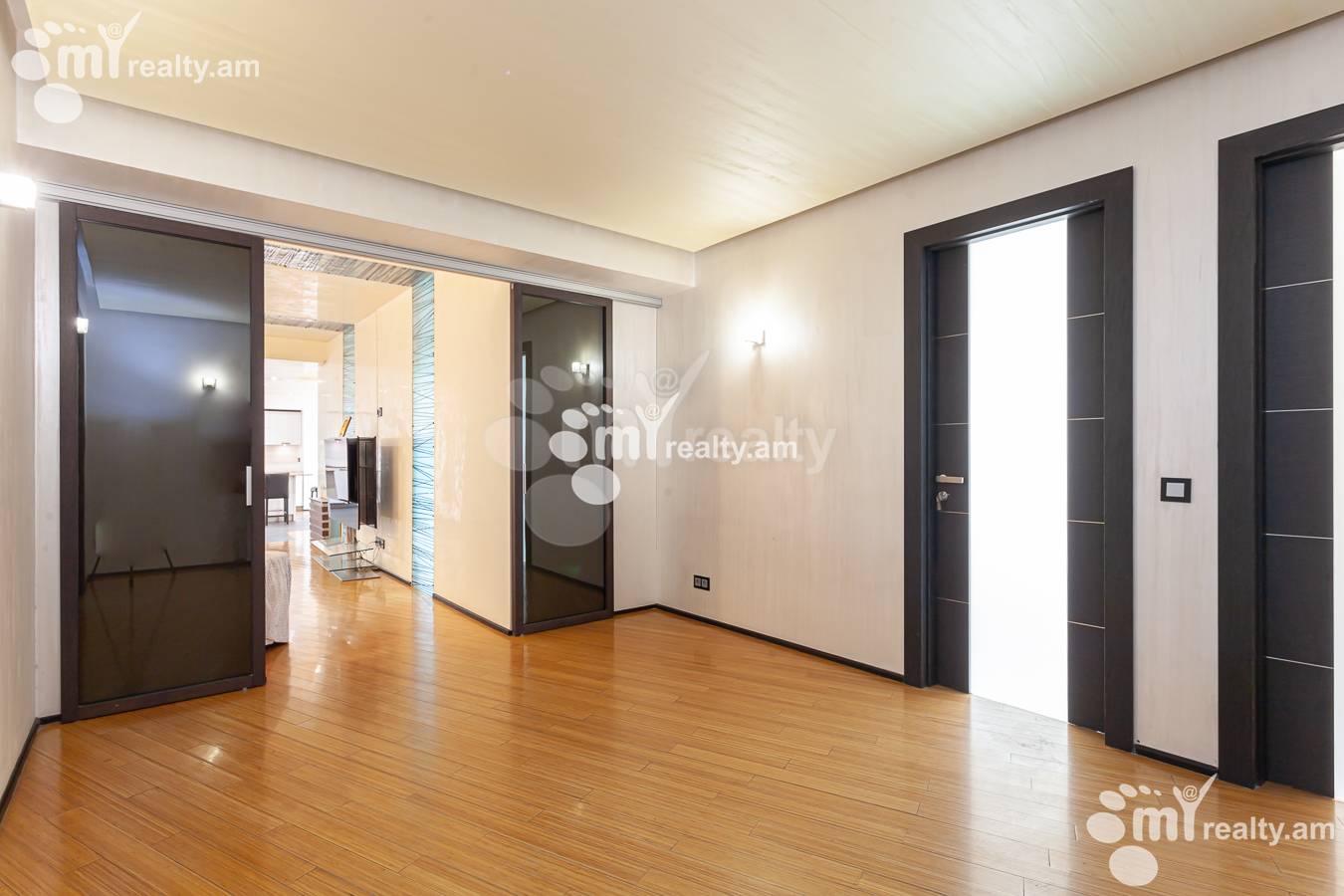 5 սենյականոց բնակարան  Հյուսիսային պող, Կենտրոն Երևան, 154616