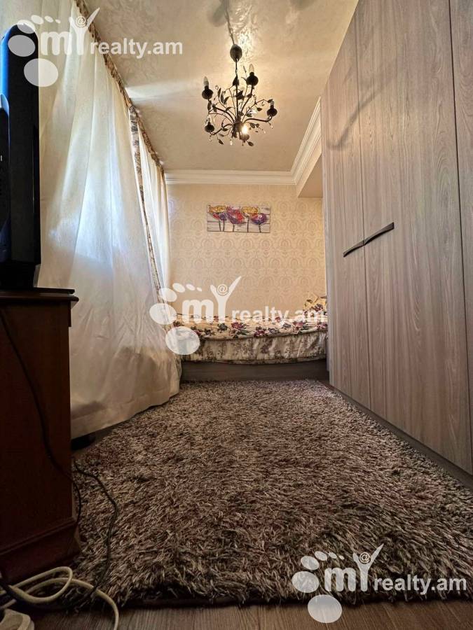 3 bedroom apartment for sale خیابان هر. کوچار, عربگیر ایروان, 159705