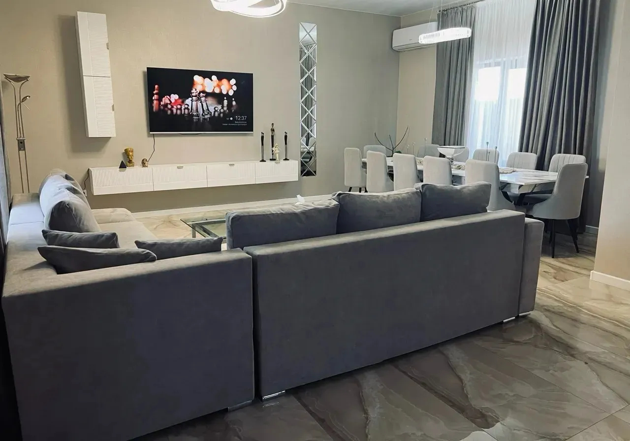 House for sale خیابان لوکاشین, آچاپنیاک ایروان, 161303