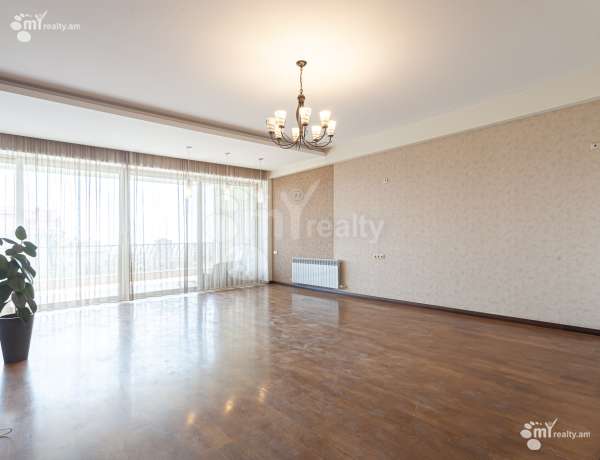 3-senyakanoc-bnakaran-vacharq-Yerevan-Center