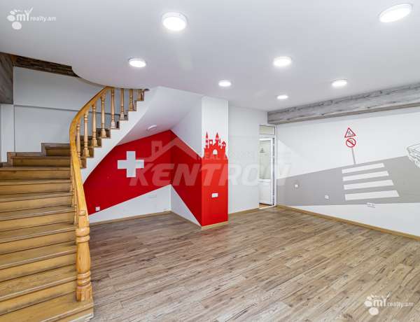 komercion-vardzakalutyun-Yerevan-Center