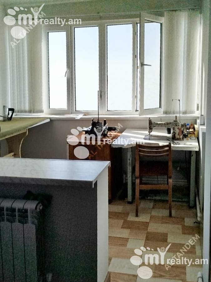 4 bedroom apartment for sale خیابان ا. کاخاتریان, عربگیر ایروان, 159609