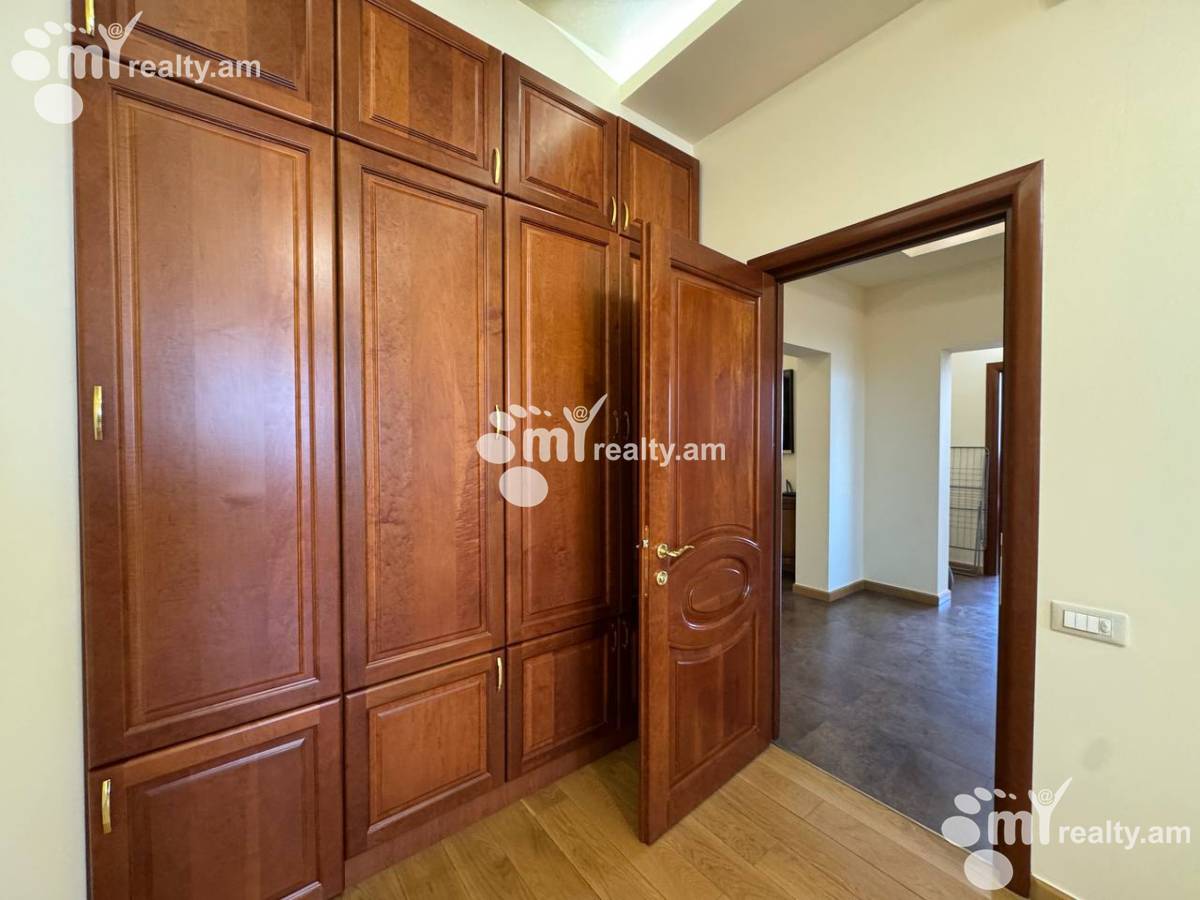4 bedroom apartment for rent Keri St, Arabkir Yerevan, 156108