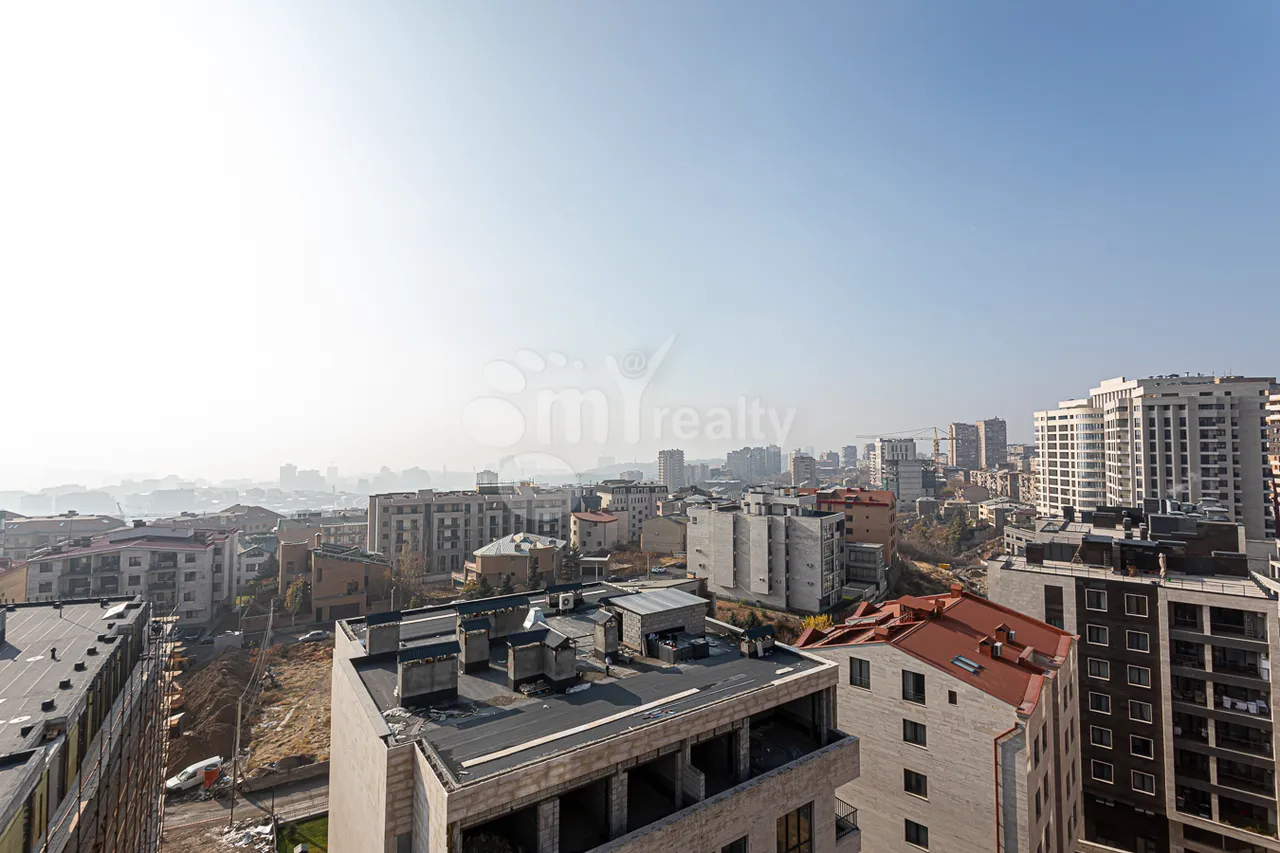 3 bedroom apartment for sale Antarayin St, Center Yerevan, 157901