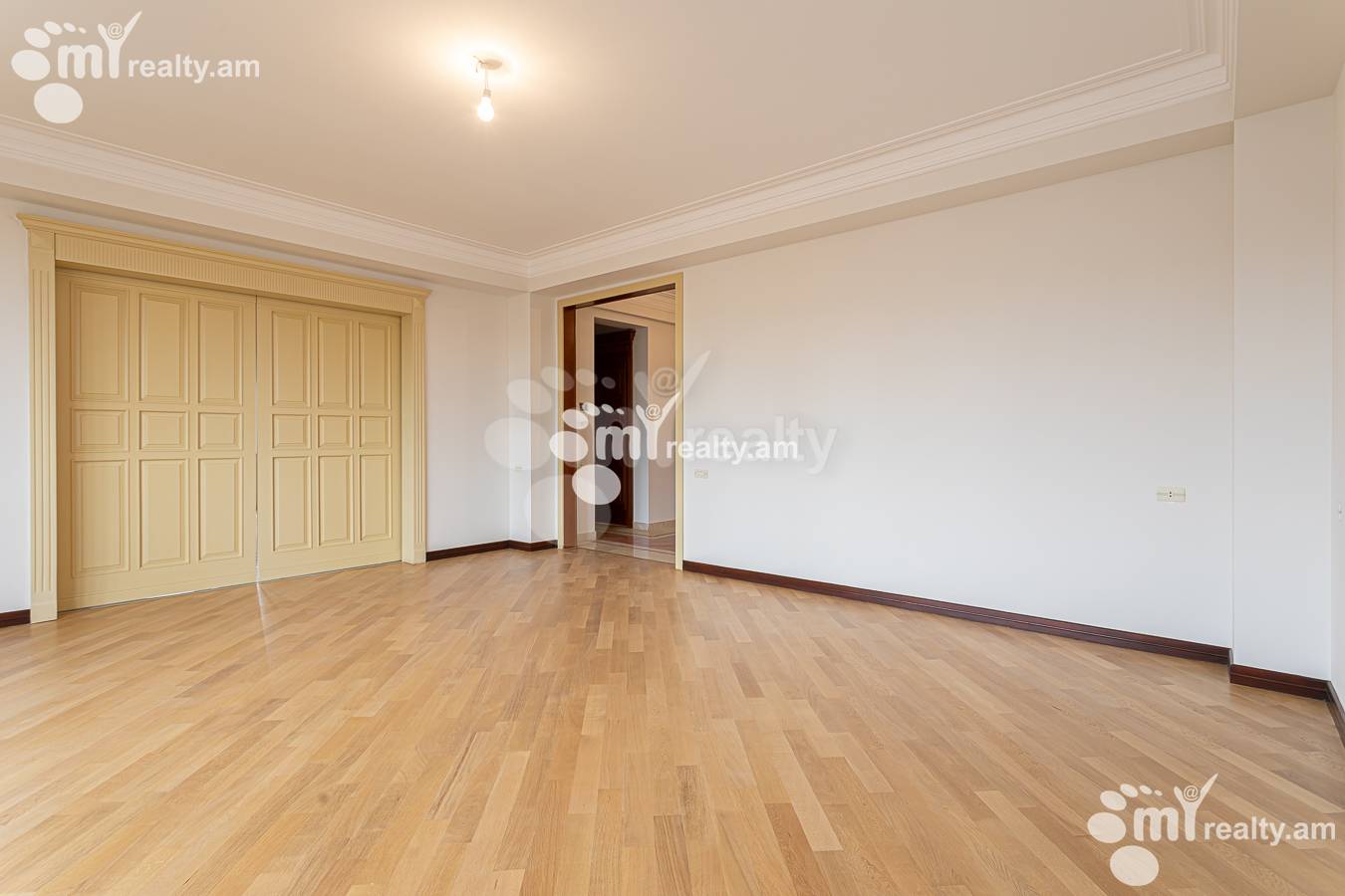 3 bedroom apartment for sale Vardanants St, Center Yerevan, 156903