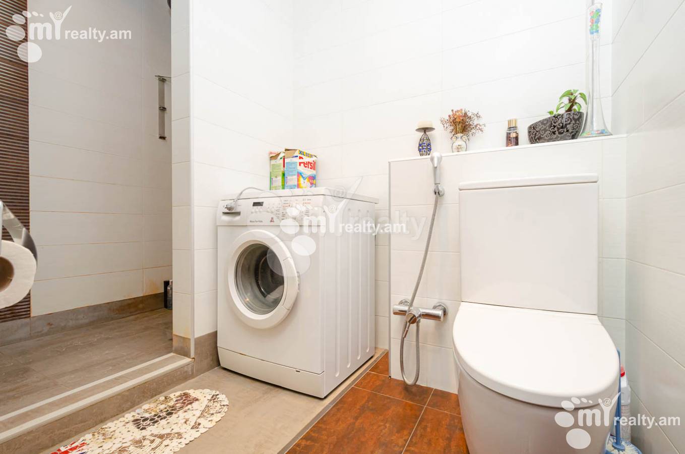 4 bedroom apartment for sale Yekmalyan St, Center Yerevan, 139982