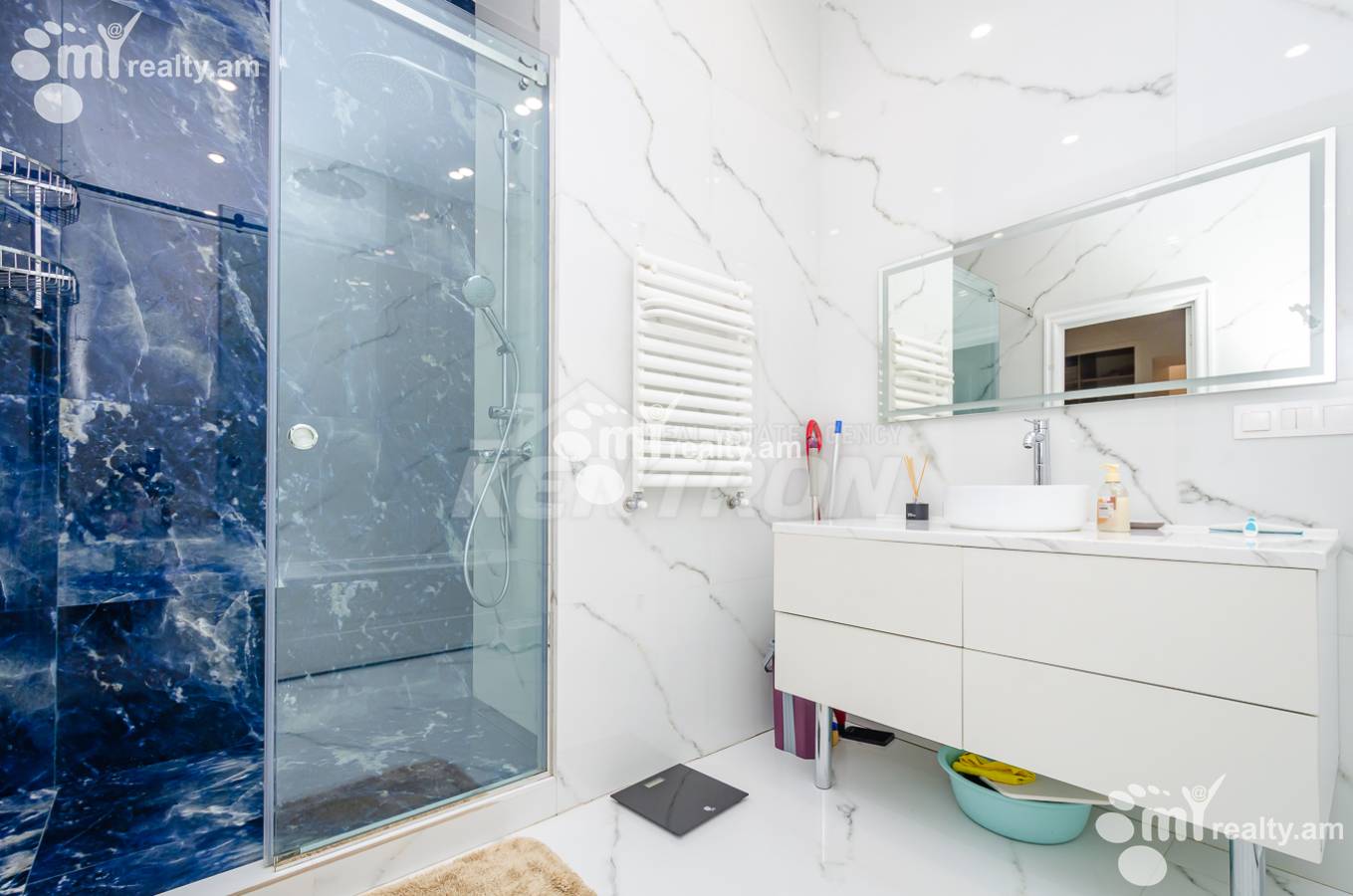 3 սենյականոց բնակարան  Նալբանդյան փող, Կենտրոն Երևան, 152842