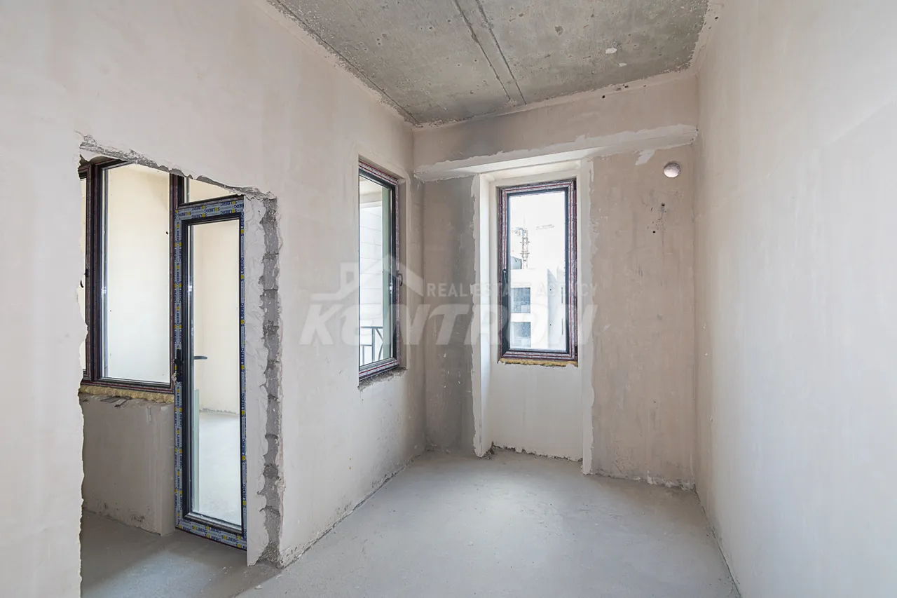 4 bedroom apartment for sale Griboedov St, Arabkir Yerevan, 160063