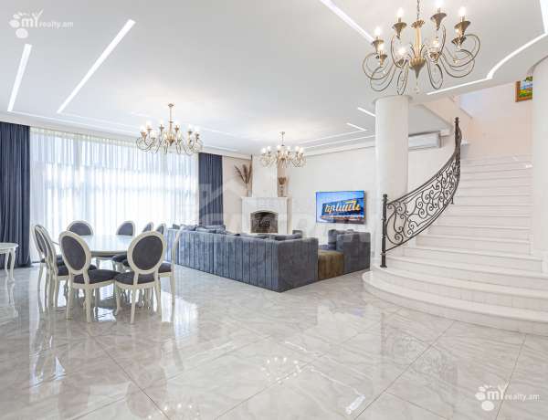 arandznatun-vacharq-Yerevan-Ajapnyak