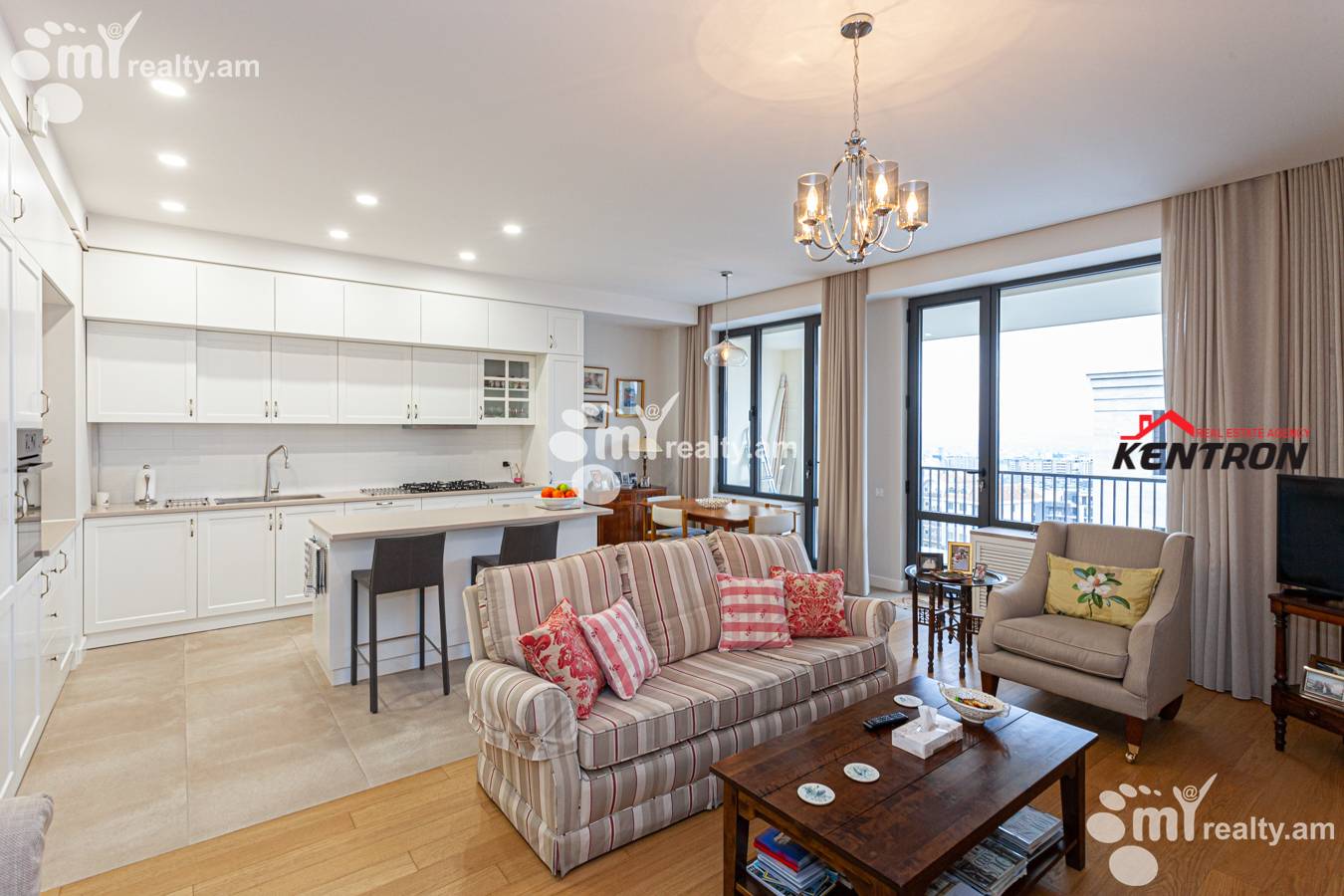 4 bedroom apartment for sale خیابان آنتارایین, مرکز شهر ایروان, 129594