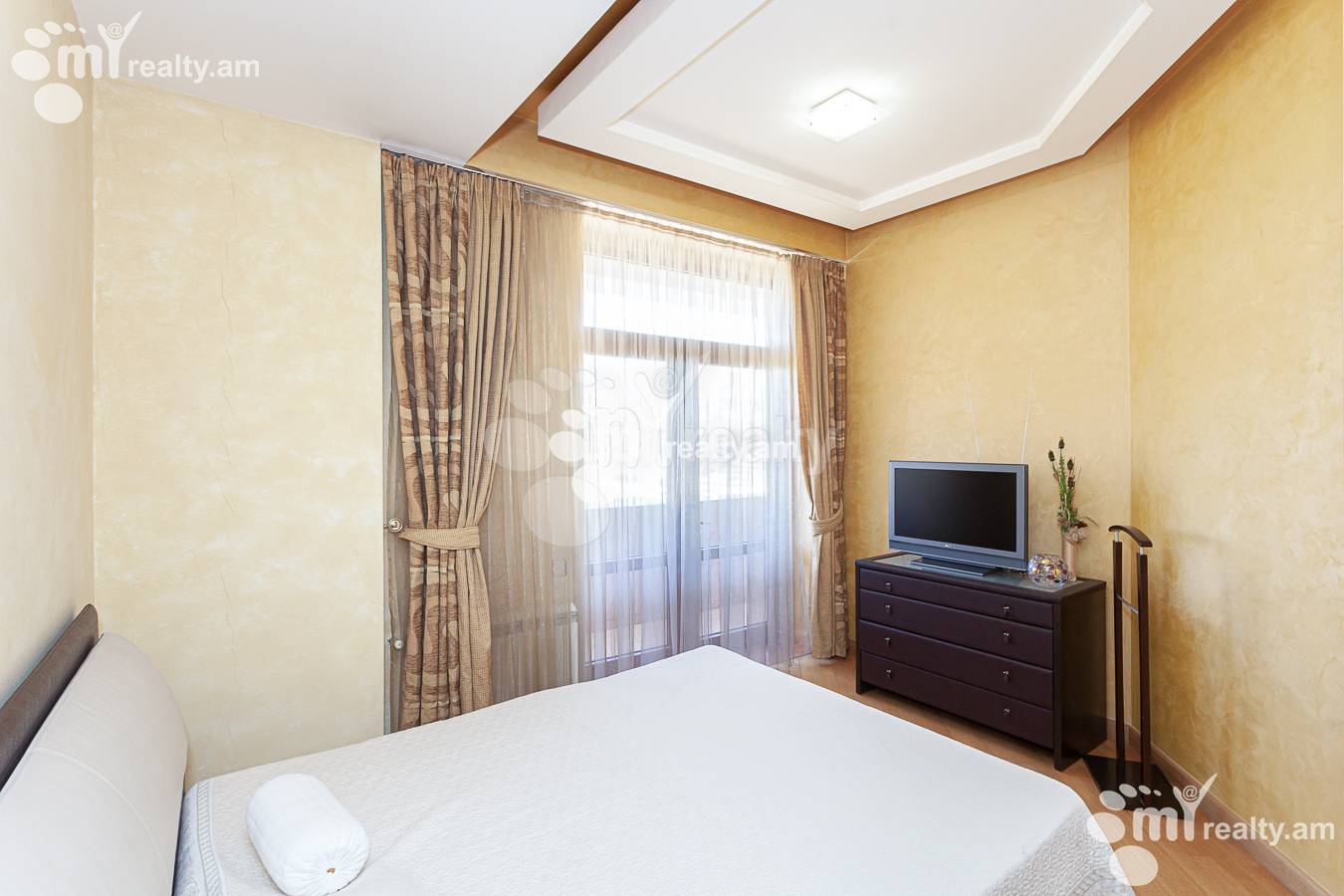 4 bedroom apartment for sale Sarmen St, Center Yerevan, 133557