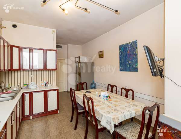 4-senyakanoc-bnakaran-vacharq-Yerevan-Center