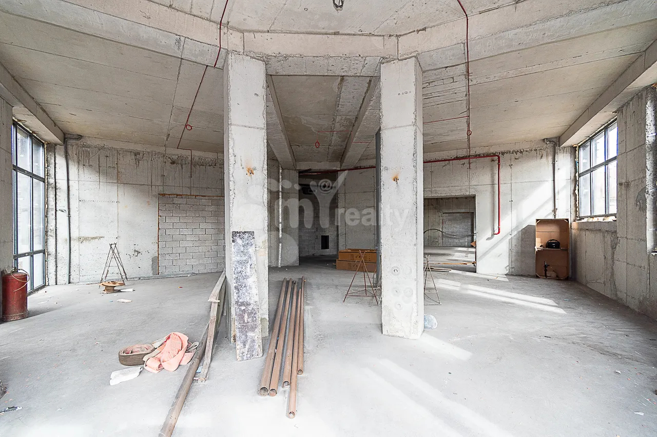 Commercial property for sale Tigran Mets Ave, Center Yerevan, 159459