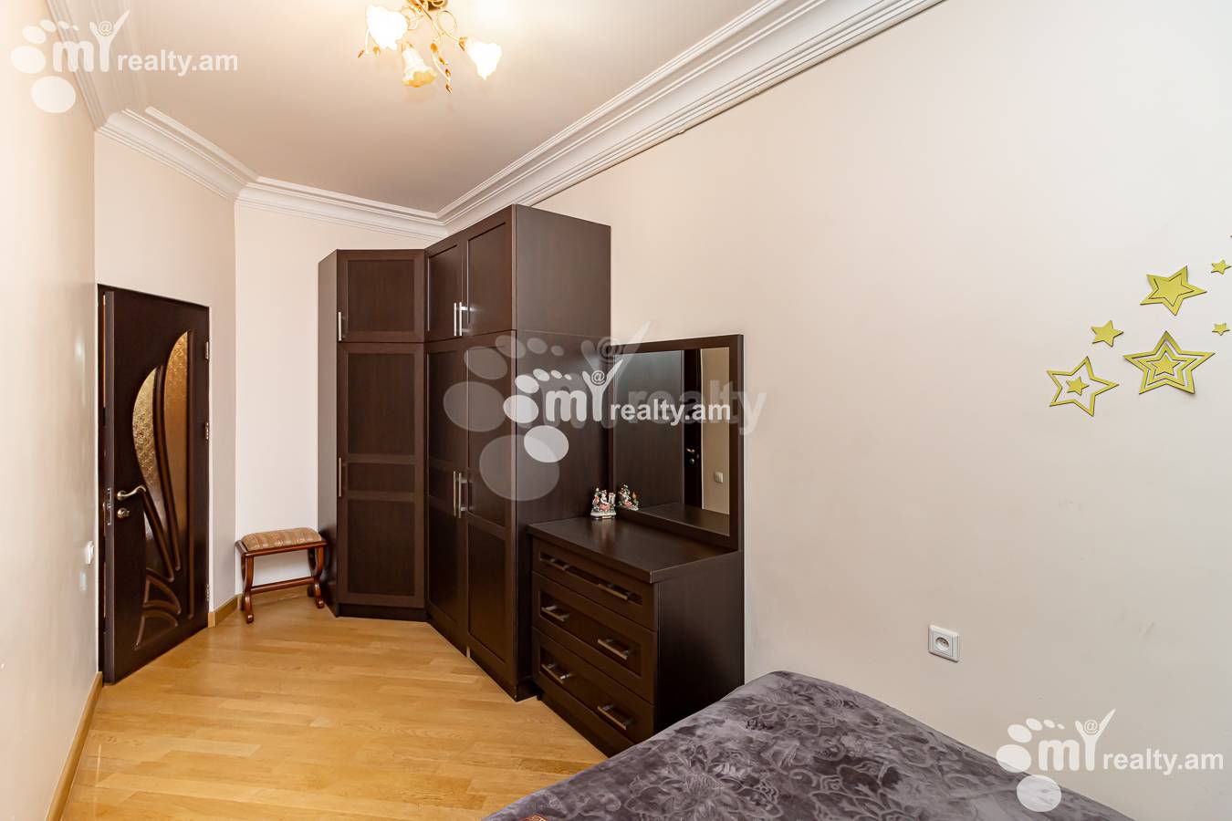 3 սենյականոց բնակարան վարձով Տերյան փող, Կենտրոն Երևան, 148444