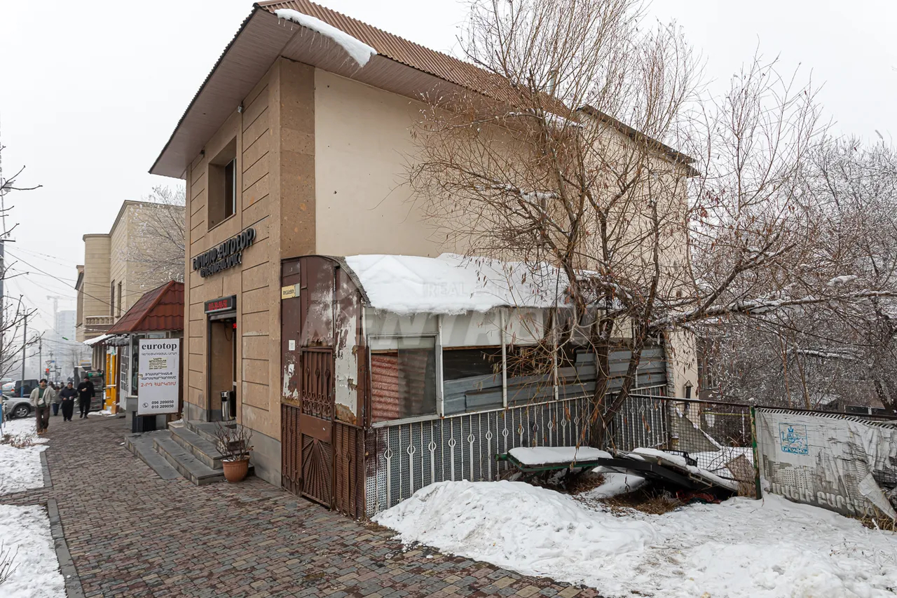 Commercial property for sale K. Ulnetsi St, Quanaquère-Zeytoun Yerevan, 159445