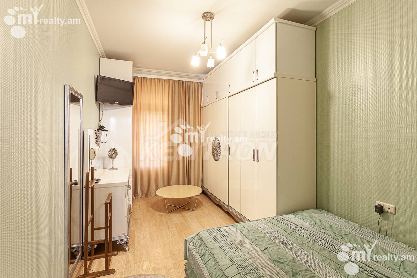 3 bedroom apartment for sale Saryan St, Center Yerevan, 154974