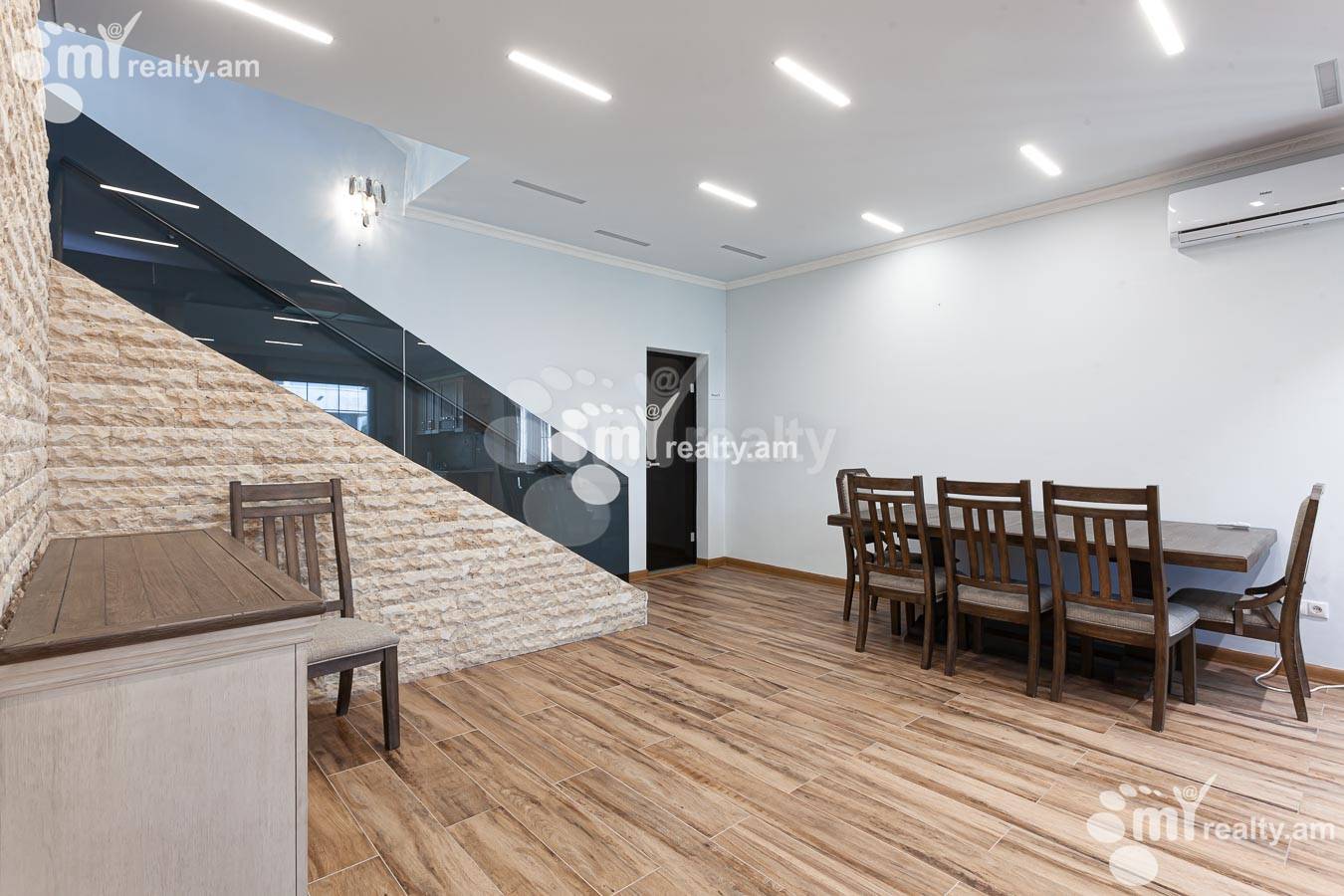 House for sale ناحیه V.., واهاگنی ایروان, 155105