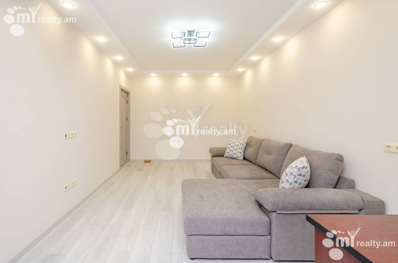 1 սենյականոց բնակարան վարձով Ա. Խաչատրյան փող, Արաբկիր Երևան, 156112