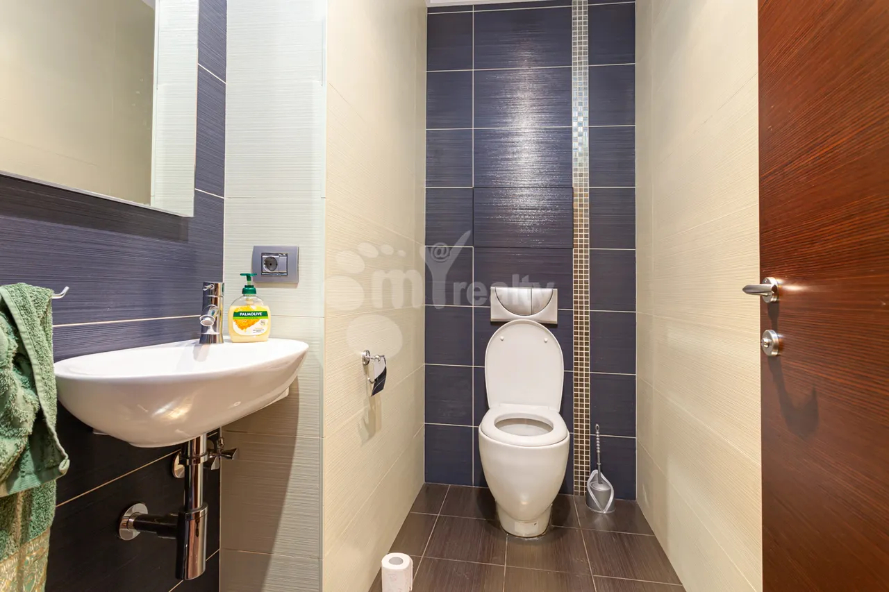 3 bedroom apartment for rent Northern (Hyusisayin)  Ave, Center Yerevan, 158432