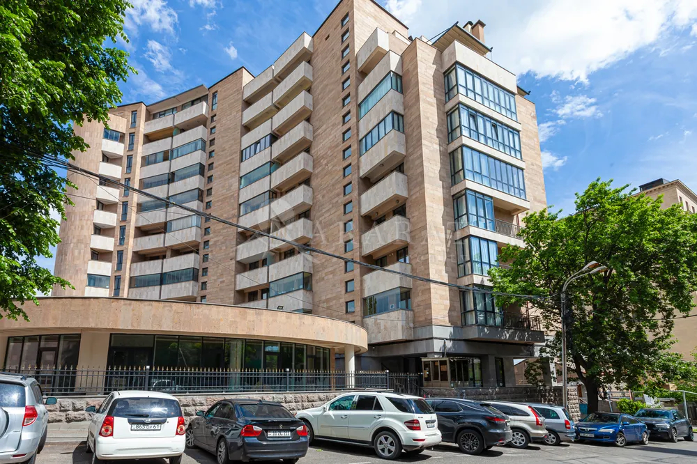 4-senyakanoc-bnakaran-vacharq-Yerevan-Center