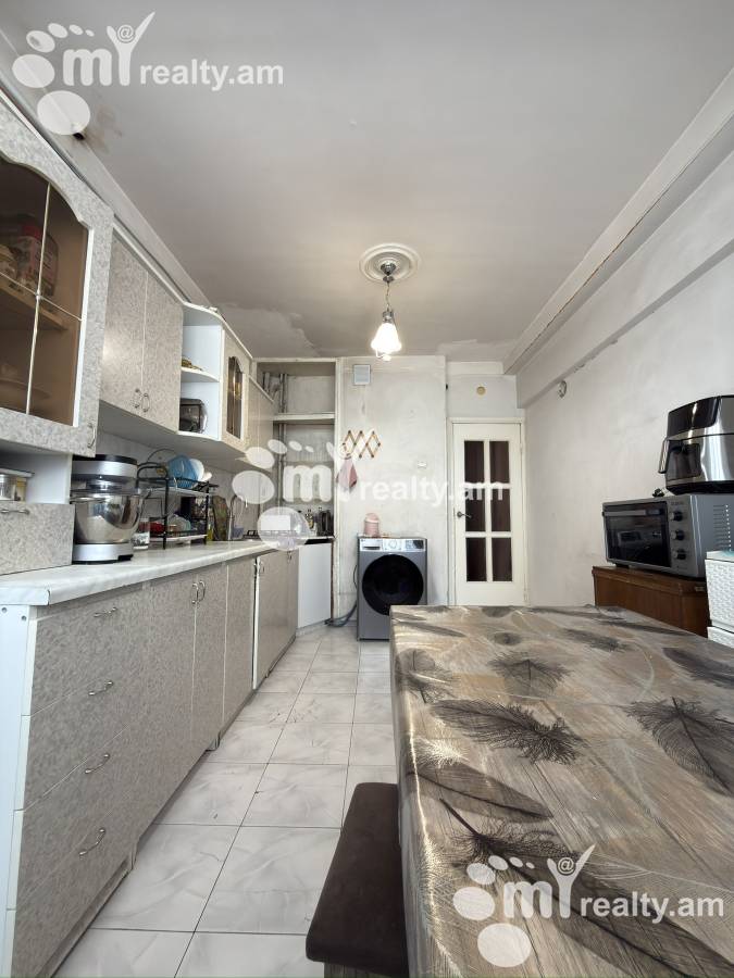 3 սենյականոց բնակարան  Թումանյան փող, Կենտրոն Երևան, 159688