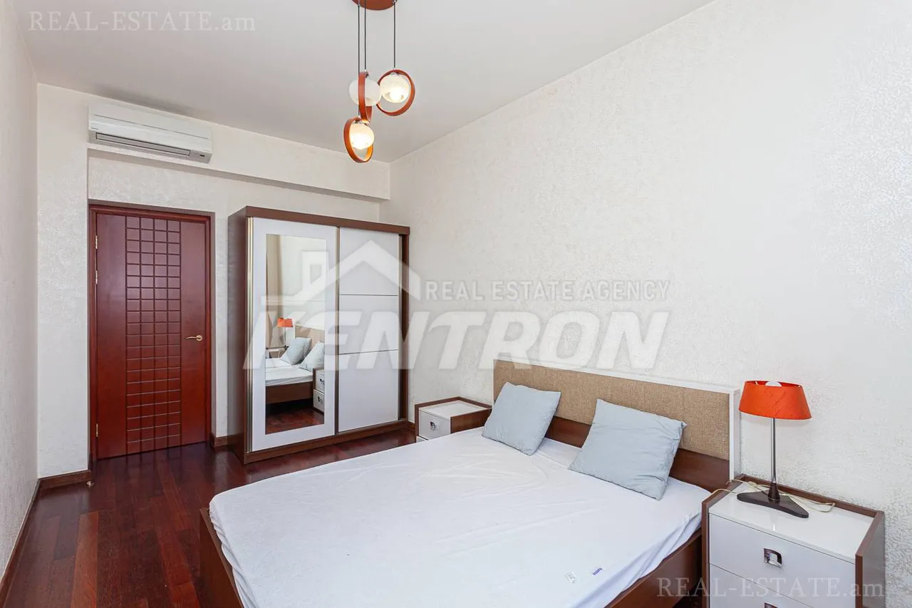3 bedroom apartment for rent Tamanyan St, Center Yerevan, 158975