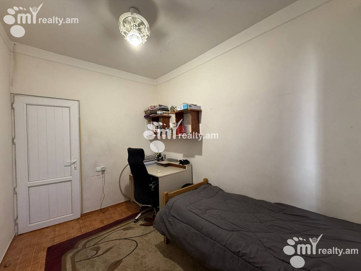 3 bedroom apartment for sale  Z. Kanaqertsi, Kanaqer-Zeytun Yerevan, 157805