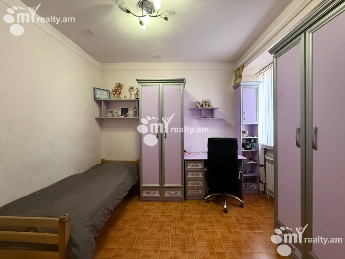 3 bedroom apartment for sale  Z. Kanaqertsi, Kanaqer-Zeytun Yerevan, 157805