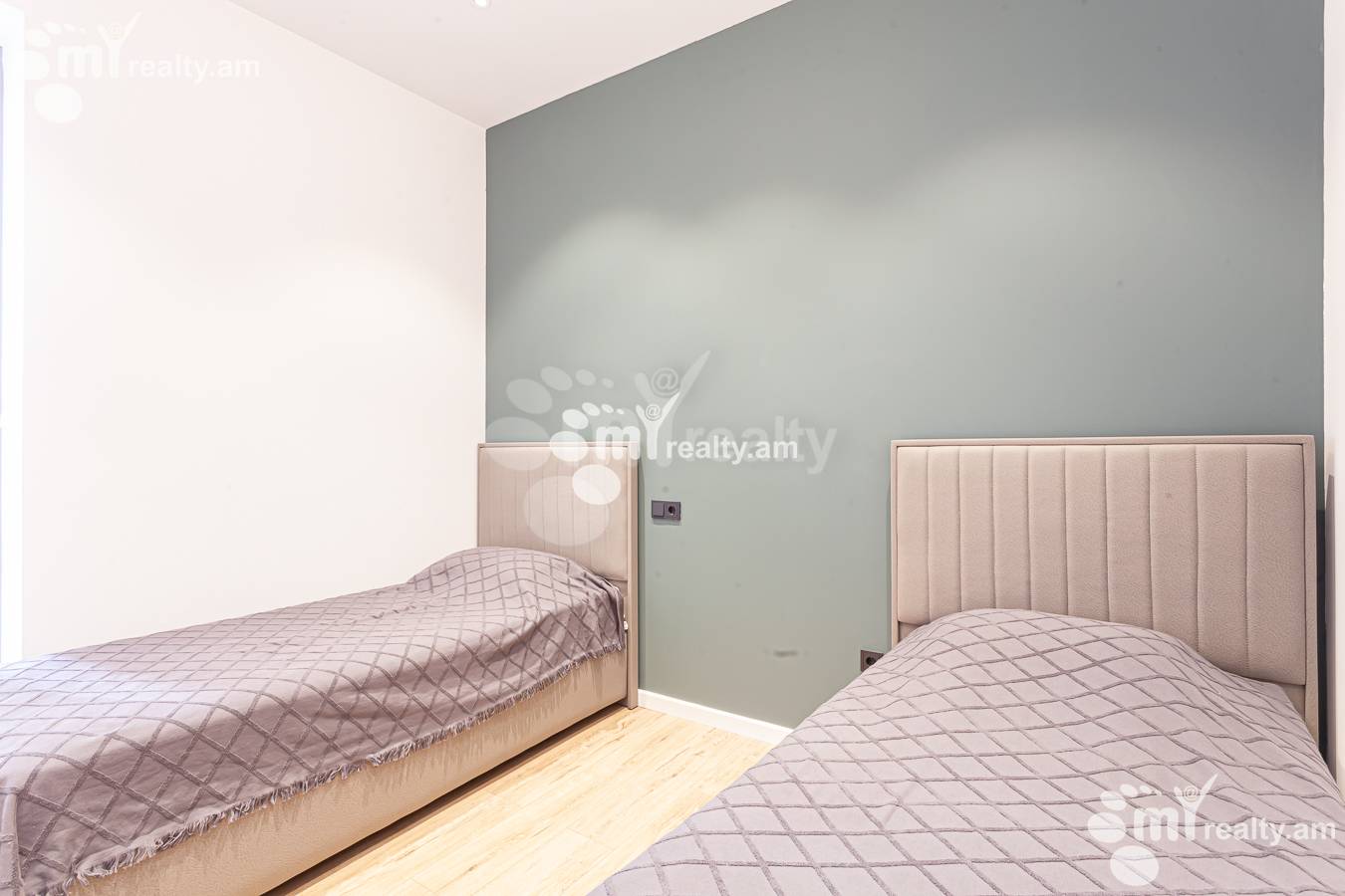 3 bedroom apartment for sale Paronyan St, Center Yerevan, 155918