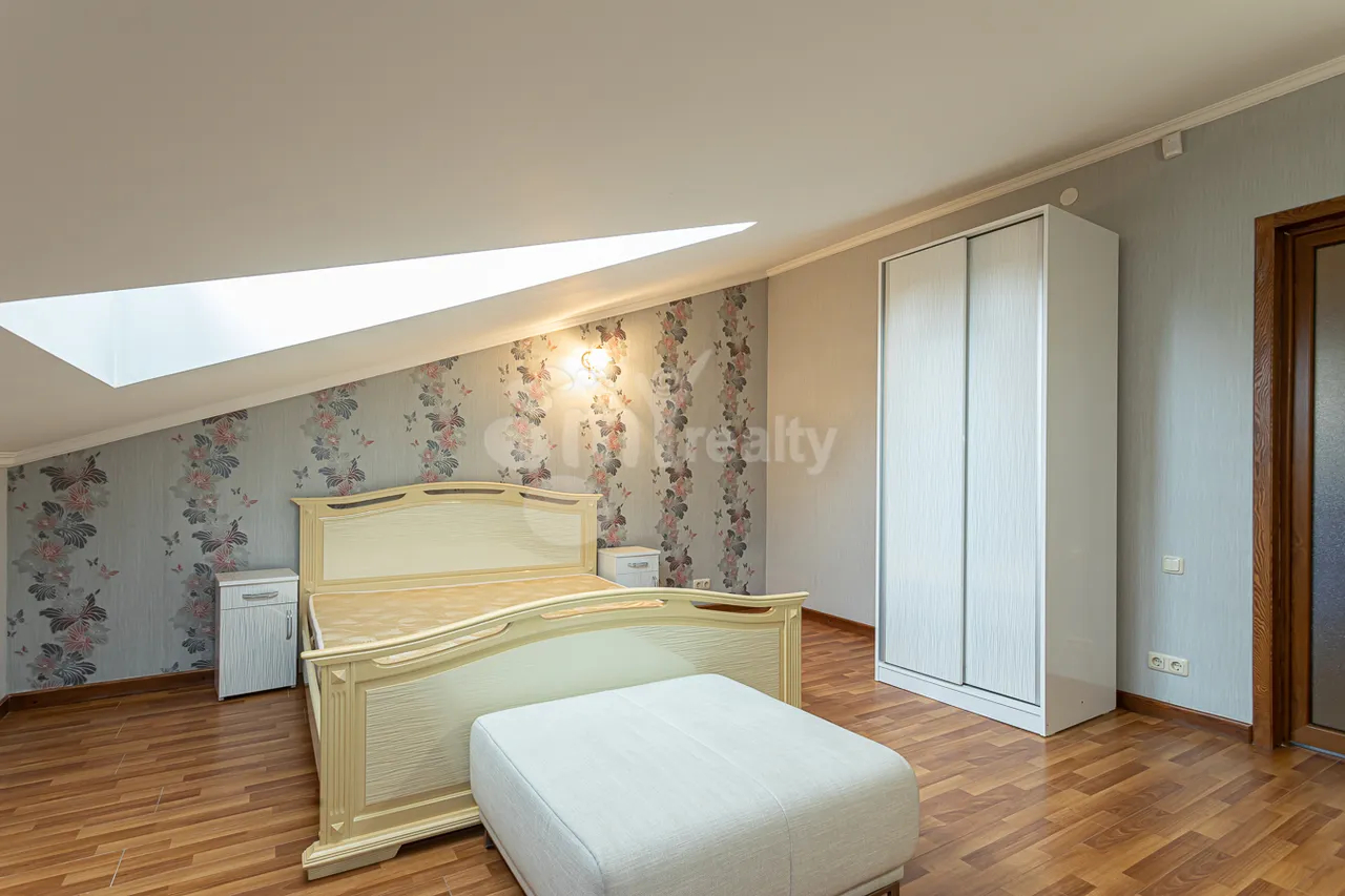 House for sale Tsarav Aghbyur St, Awan Yerevan, 159132