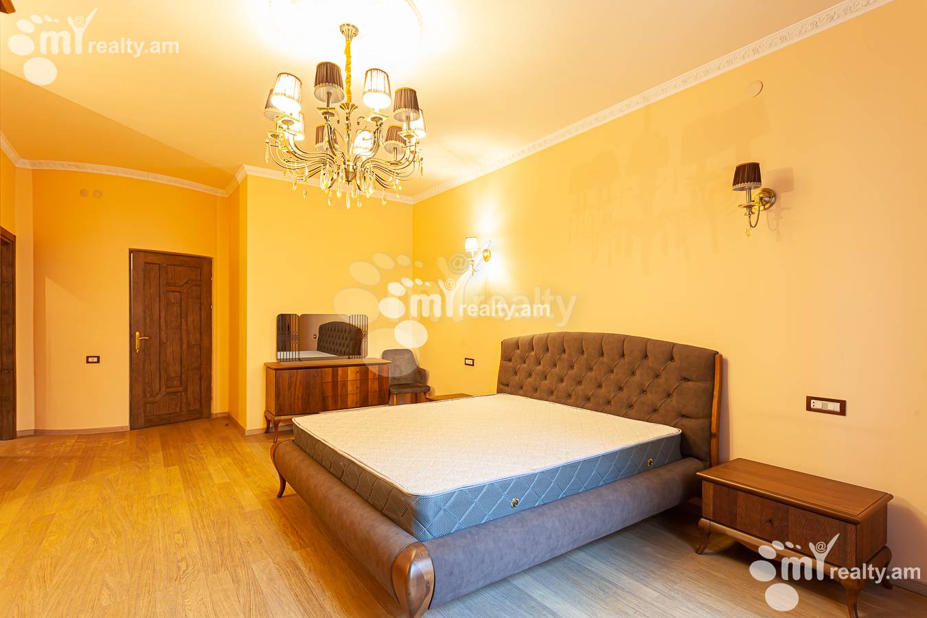 Снять 4 комнатную квартиру Северный пр, Центр Ереван, 149051