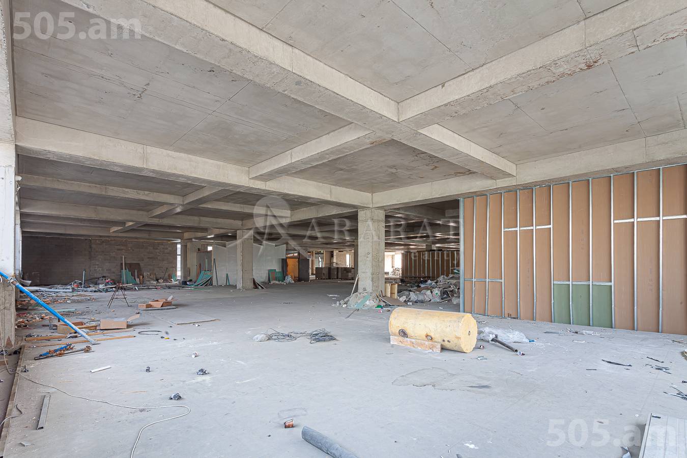 Снять коммерческoе помещение Аршакуняц пр, Центр Ереван, 151361