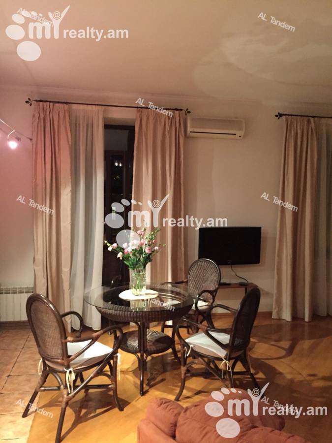 3 սենյականոց բնակարան  Չարենցի փող, Կենտրոն Երևան, 123038