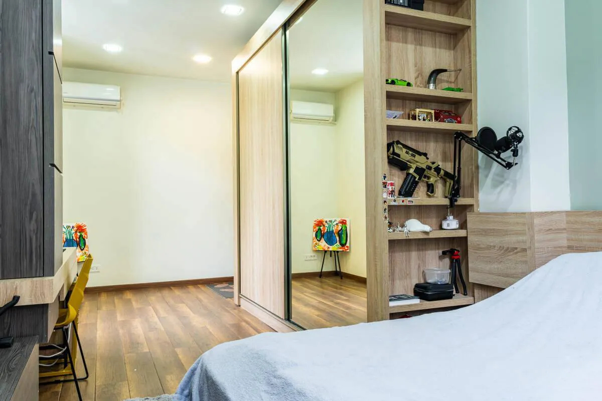 4 սենյականոց բնակարան  Բաղրամյան պող(Կենտրոն), Կենտրոն Երևան, 158463