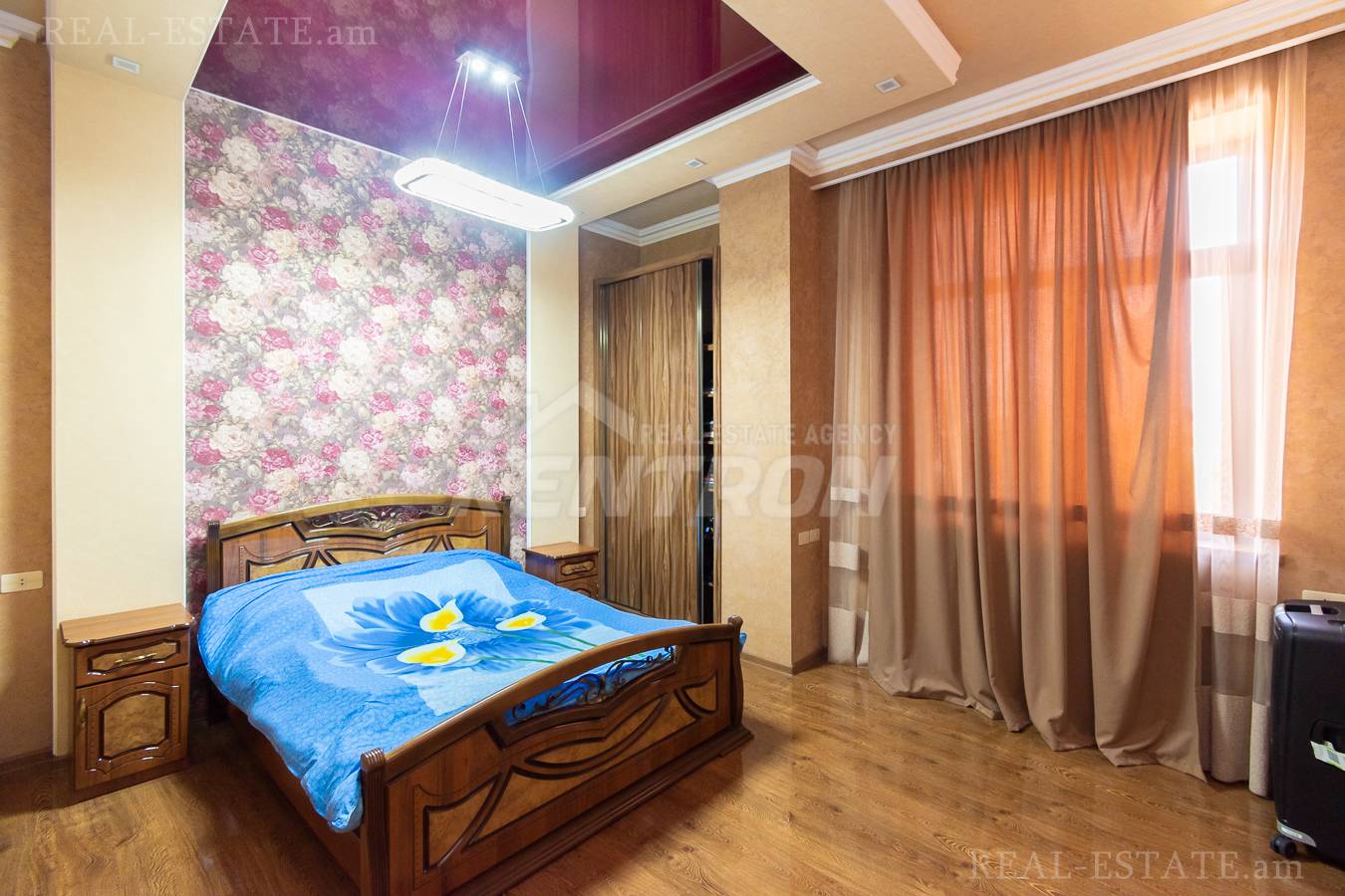 3 սենյականոց բնակարան  Մոլդովական փող, Նոր Նորք Երևան, 137933