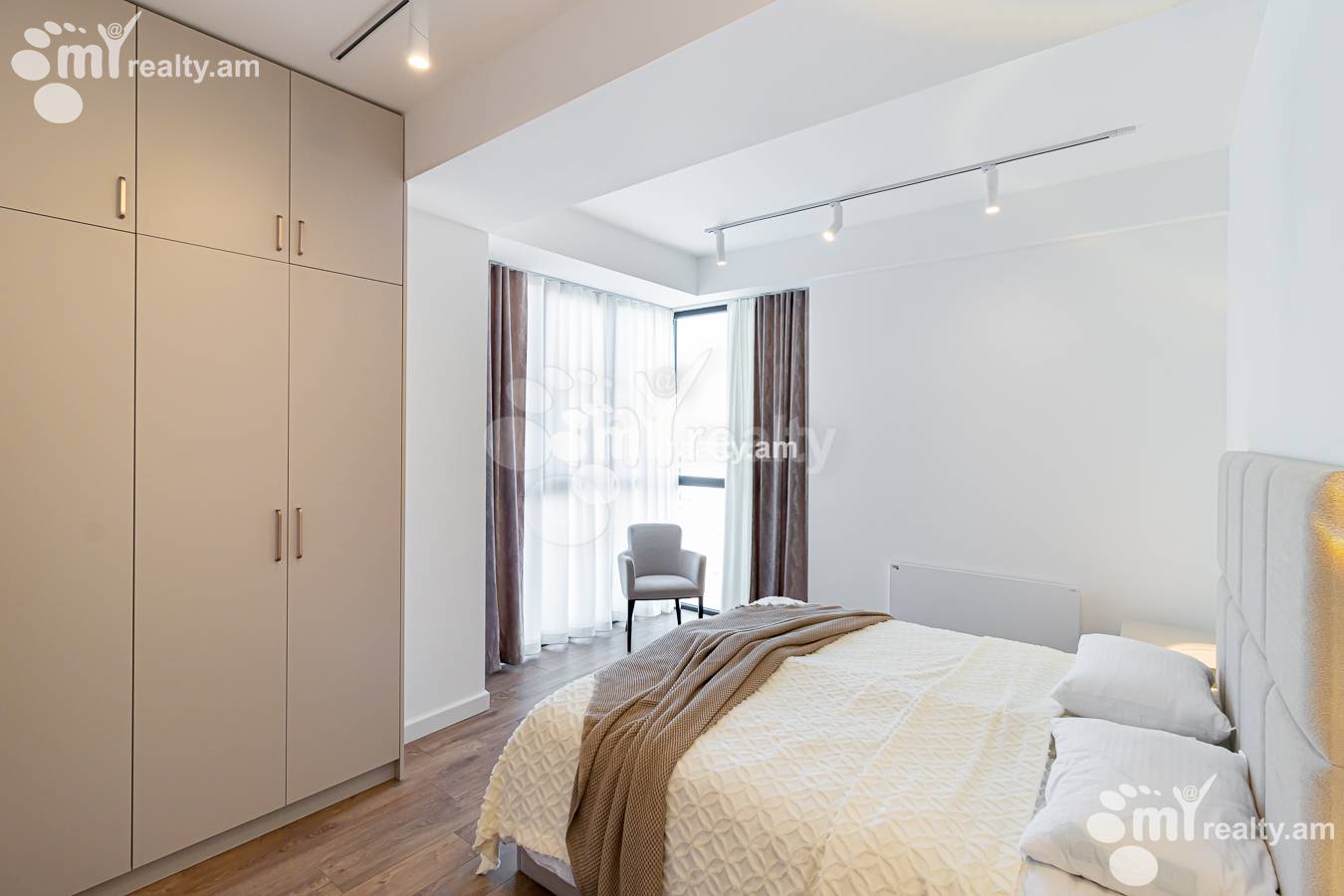 4 bedroom apartment for sale خیابان زاراف آقبیور, آوان ایروان, 154025