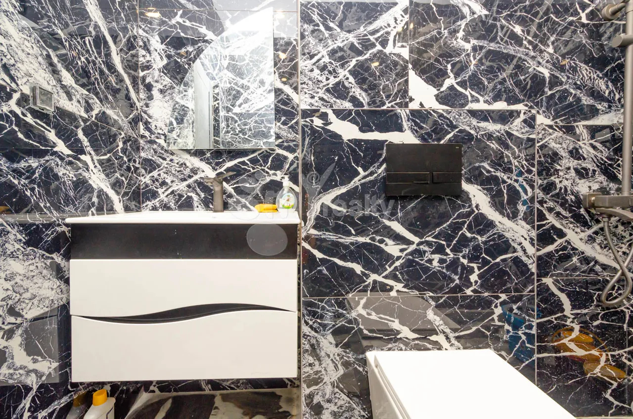 3 bedroom apartment for rent Argishti St, Center Yerevan, 157835