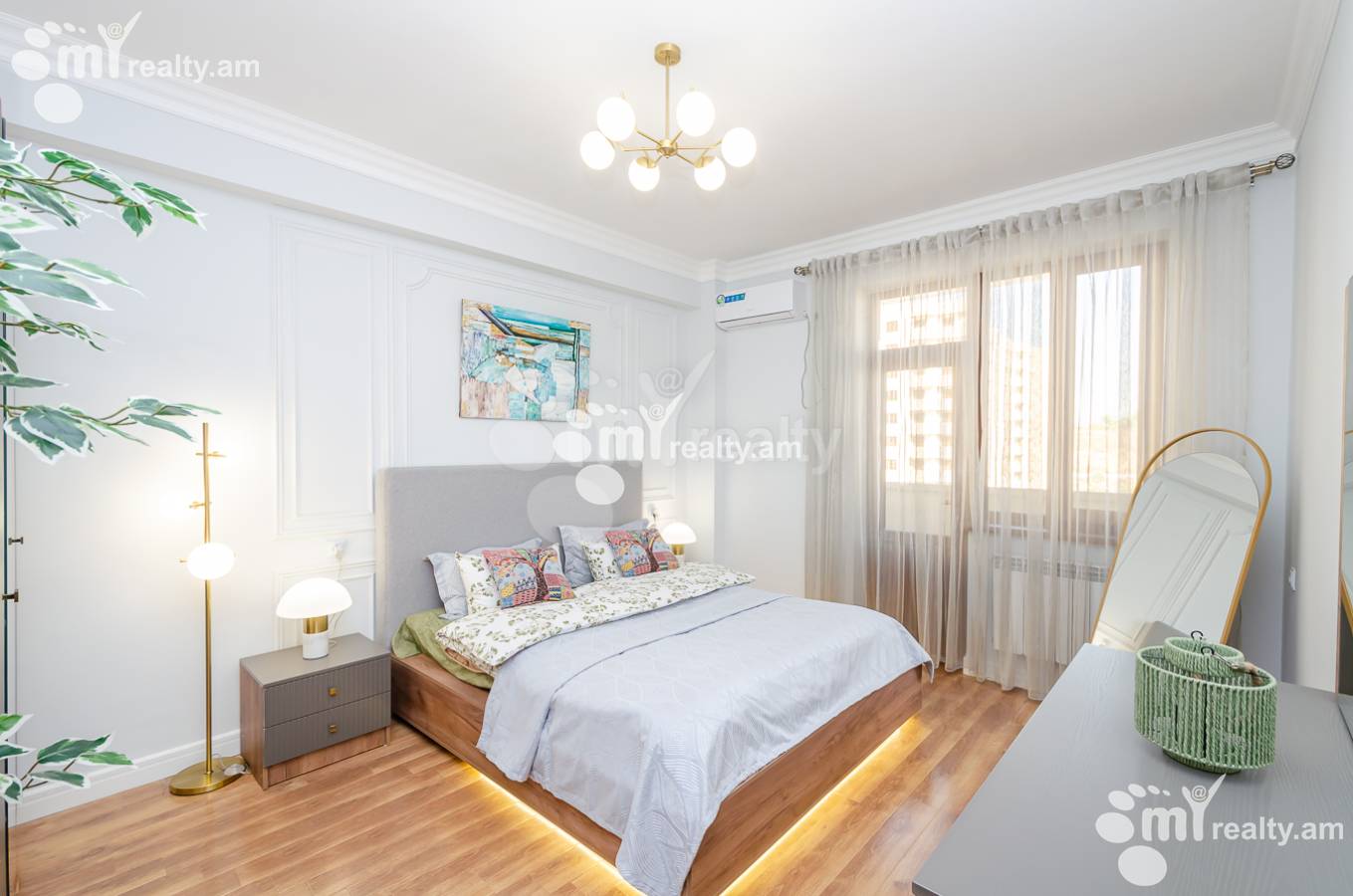 4 bedroom apartment for sale M․ Melqonyan str, مرکز شهر ایروان, 152877