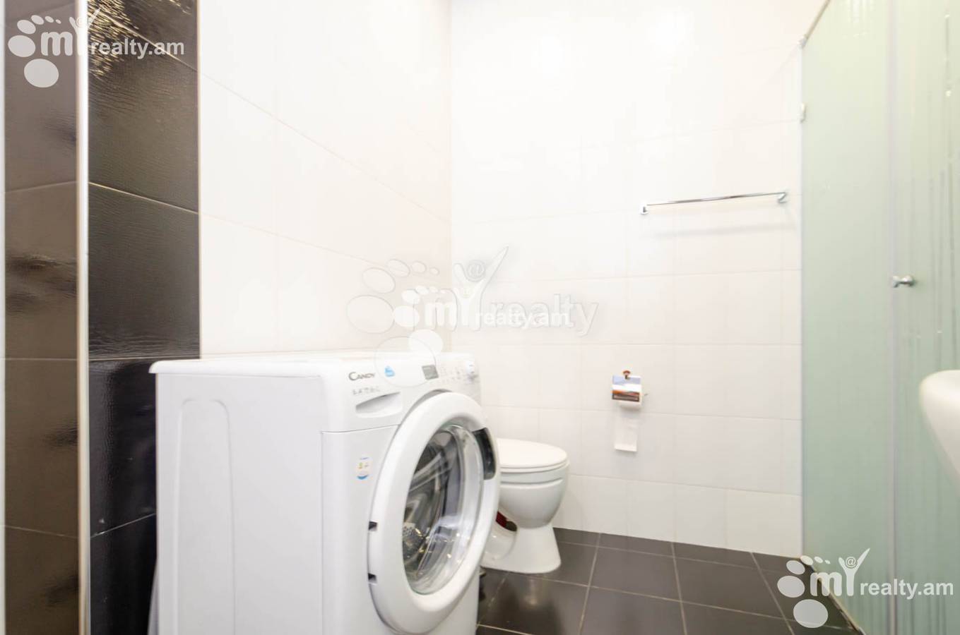 3 սենյականոց բնակարան  Ծիծեռնակաբերդի խճուղի, Կենտրոն Երևան, 139333