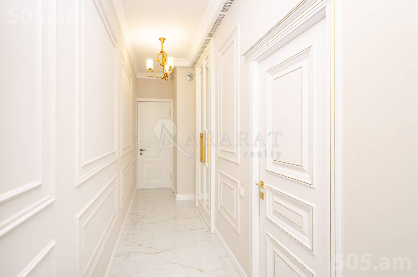 4 bedroom apartment for sale خیابان واهر. پاپازیان, عربگیر ایروان, 151947