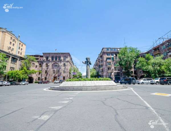 kupit-kvartiru/3-komnatnaya/Nalbandyan+St/Center/Yerevan