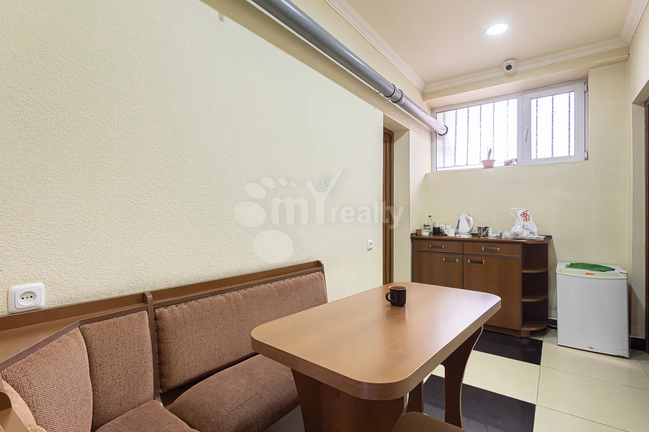 Commercial property for sale Griboedov St, Arabkir Yerevan, 158451