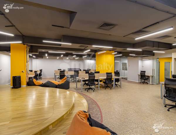 komercion-vardzakalutyun-Yerevan-Center